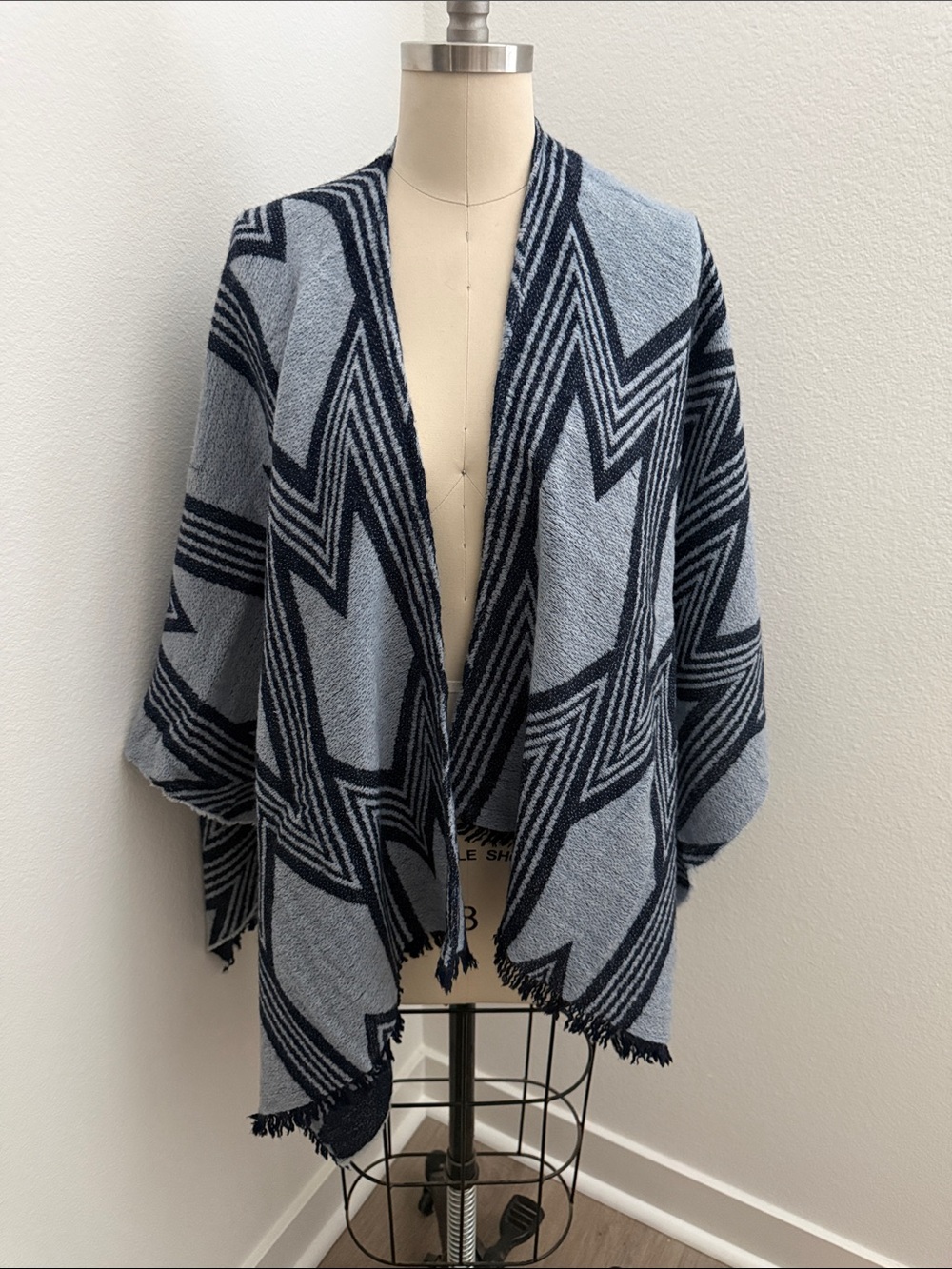 Maje Gray and Navy Geometric Open-Front Sweater Wrap